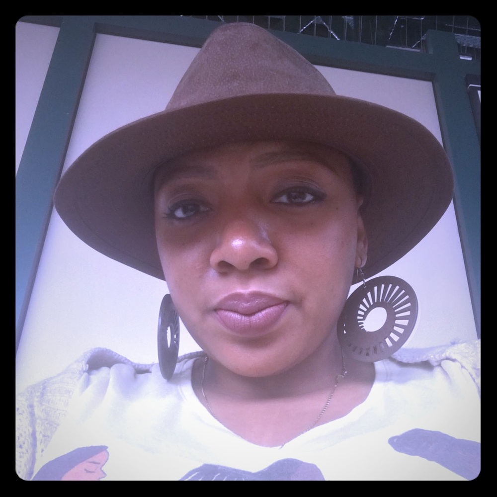 Meet your Posher, Tiffany